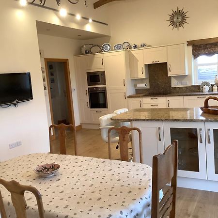 Orchard Cottage, Clematis Cottages, Stamford. Accessible Luxury Home. Luaran gambar