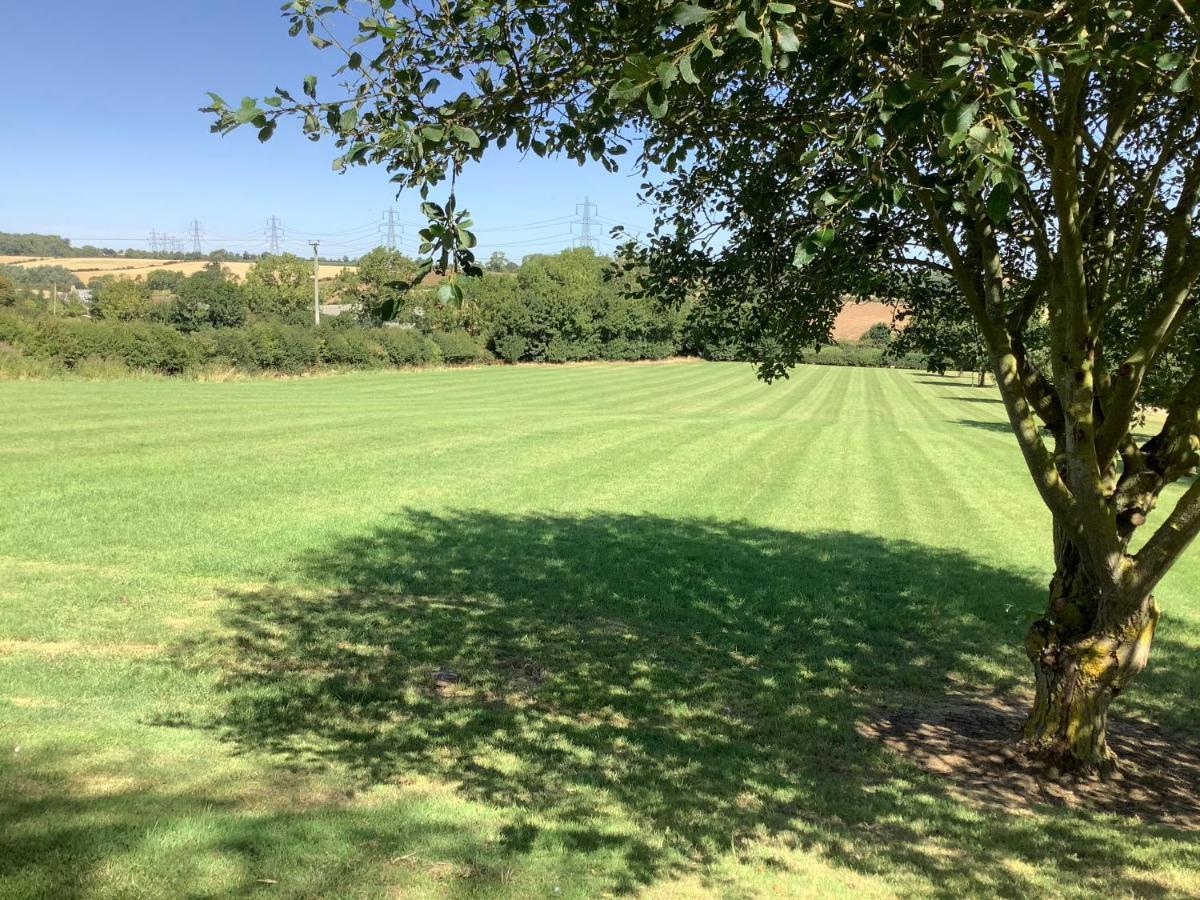 Orchard Cottage, Clematis Cottages, Stamford. Accessible Luxury Home. Luaran gambar
